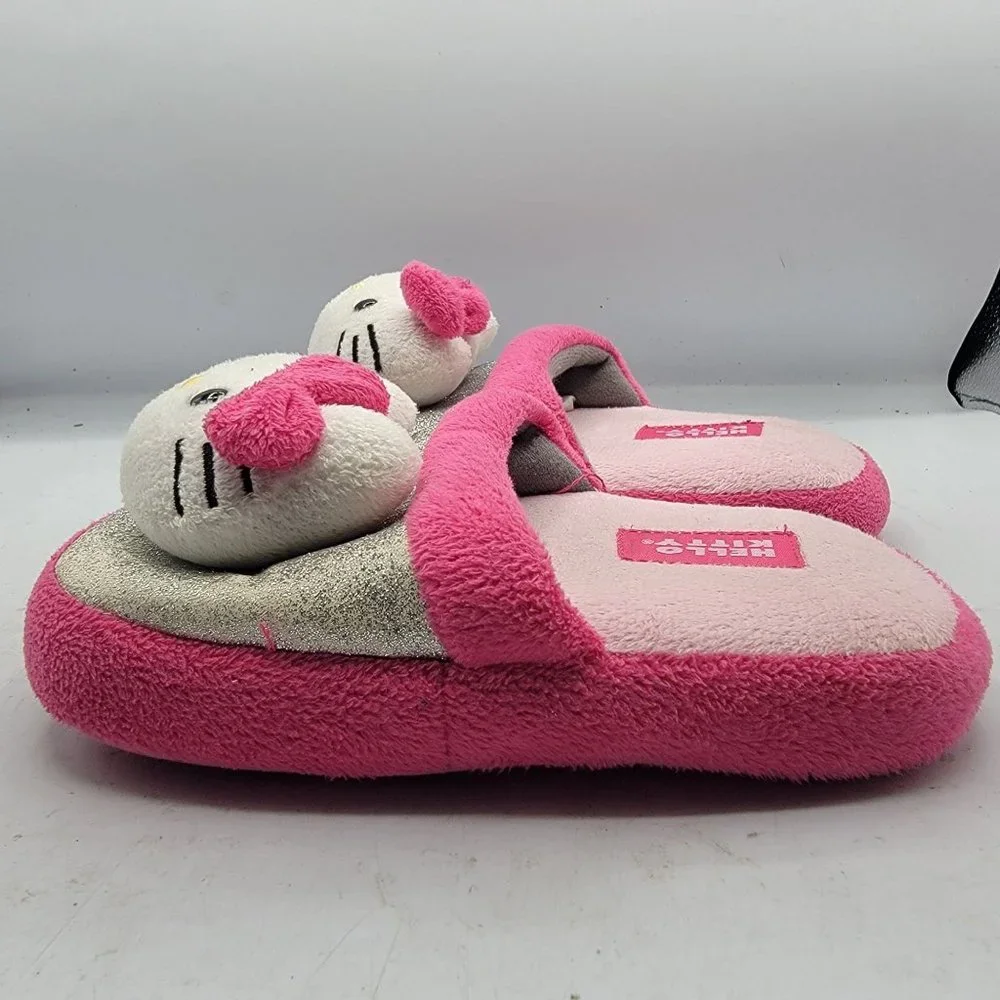 Hello Kitty Sanrio Girls Size 13/1 Pink Fluffy Warm Slippers Plush Kitty